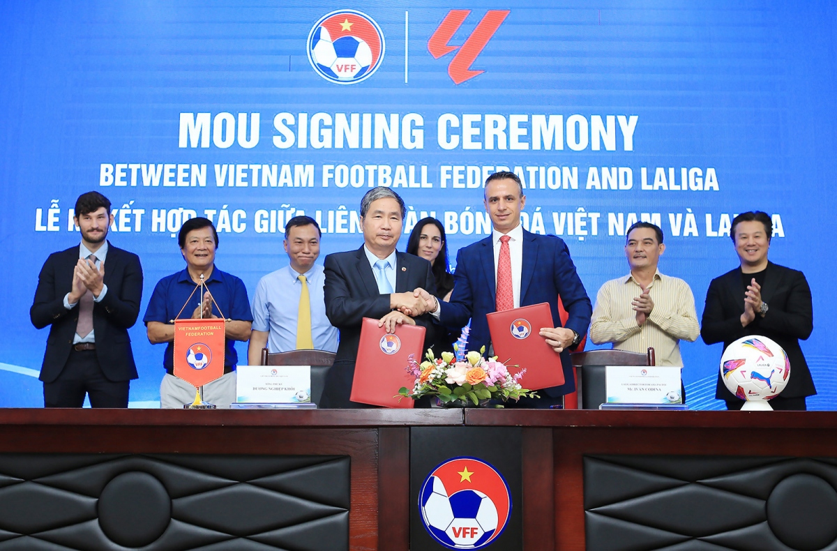 La Liga helps Vietnam develop professional football